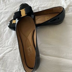 Patent Ferragamo flats